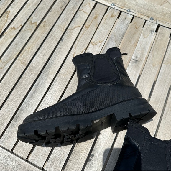 Lucky Brand 🍀 Chelsea Combat Boots - Picture 6 of 9